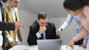 Overcoming the Fear of Starting Your Own Agency: Navigating the Transition from a Full-Time Job to Entrepreneurship_blog